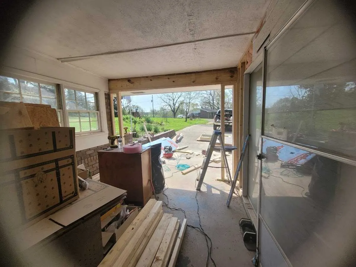 Air movers and dehumidifier for Water Mitigation Services in Lamar